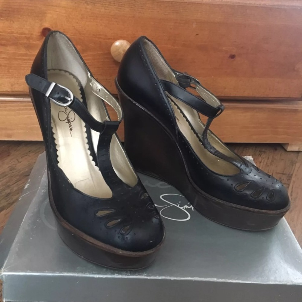 Jessica Simpson Mary Jane Wedge 8.5